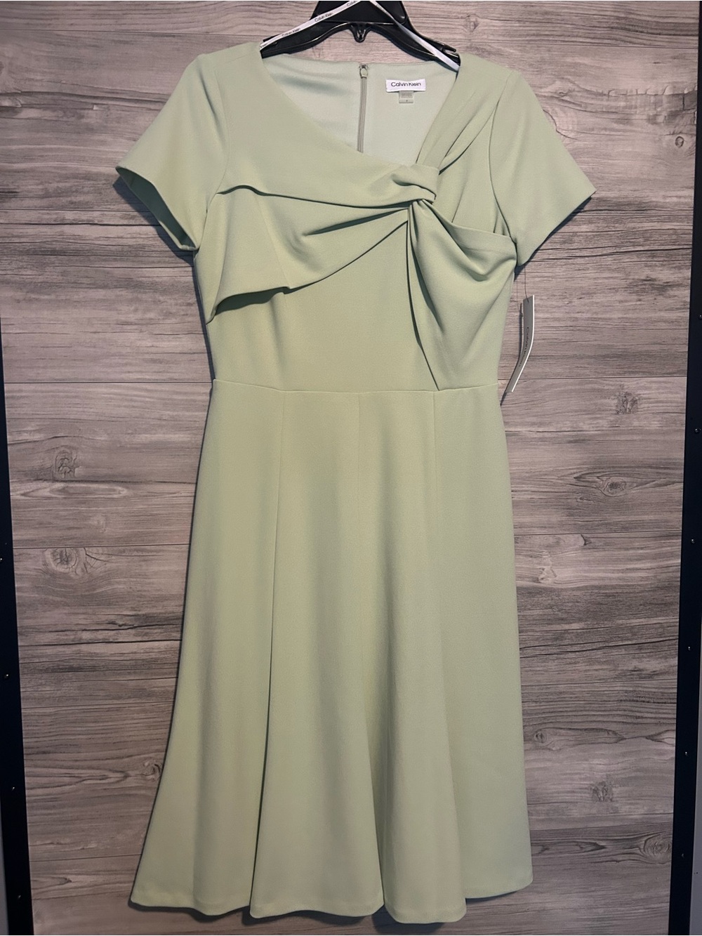 Never worn, Calvin Klein Light Sage Twist-Detail Midi Dress
